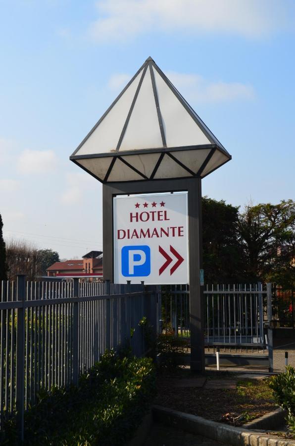 Hotel Diamante Corbetta Exterior photo