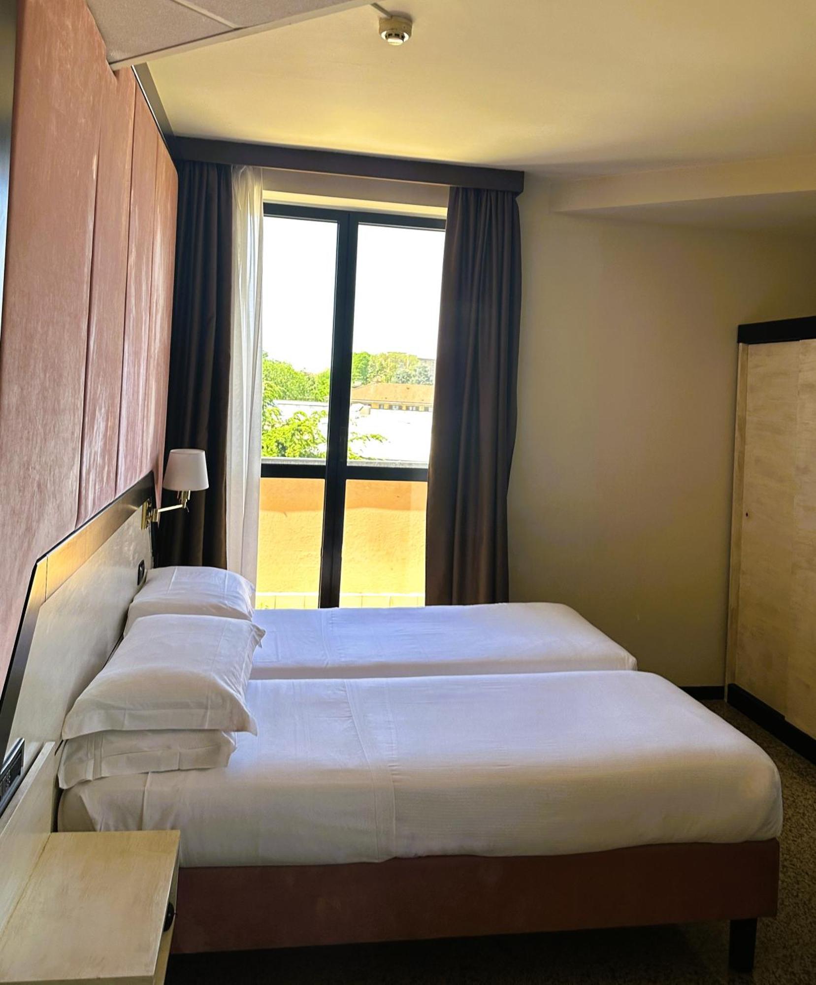 Hotel Diamante Corbetta Exterior photo