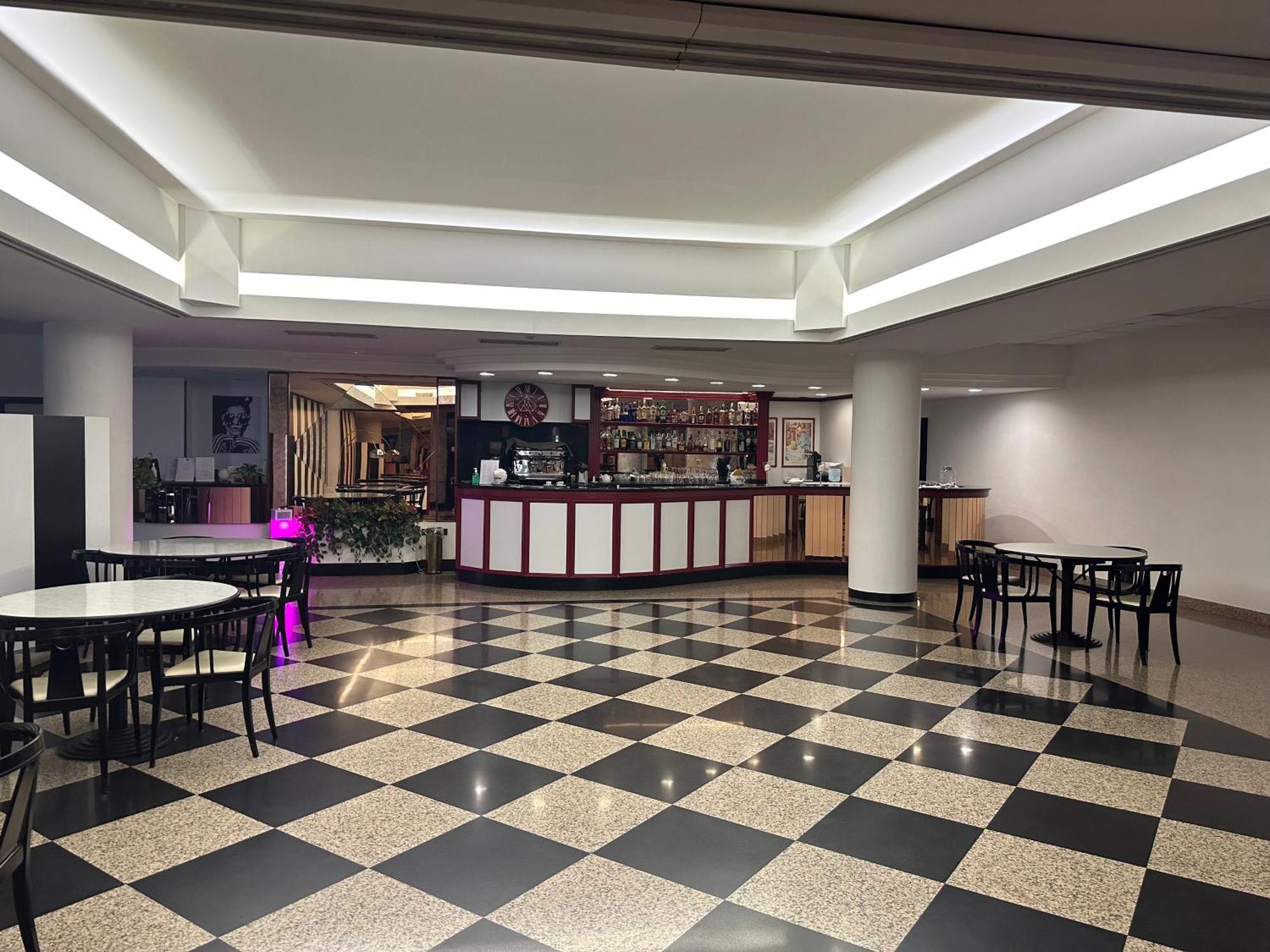 Hotel Diamante Corbetta Exterior photo