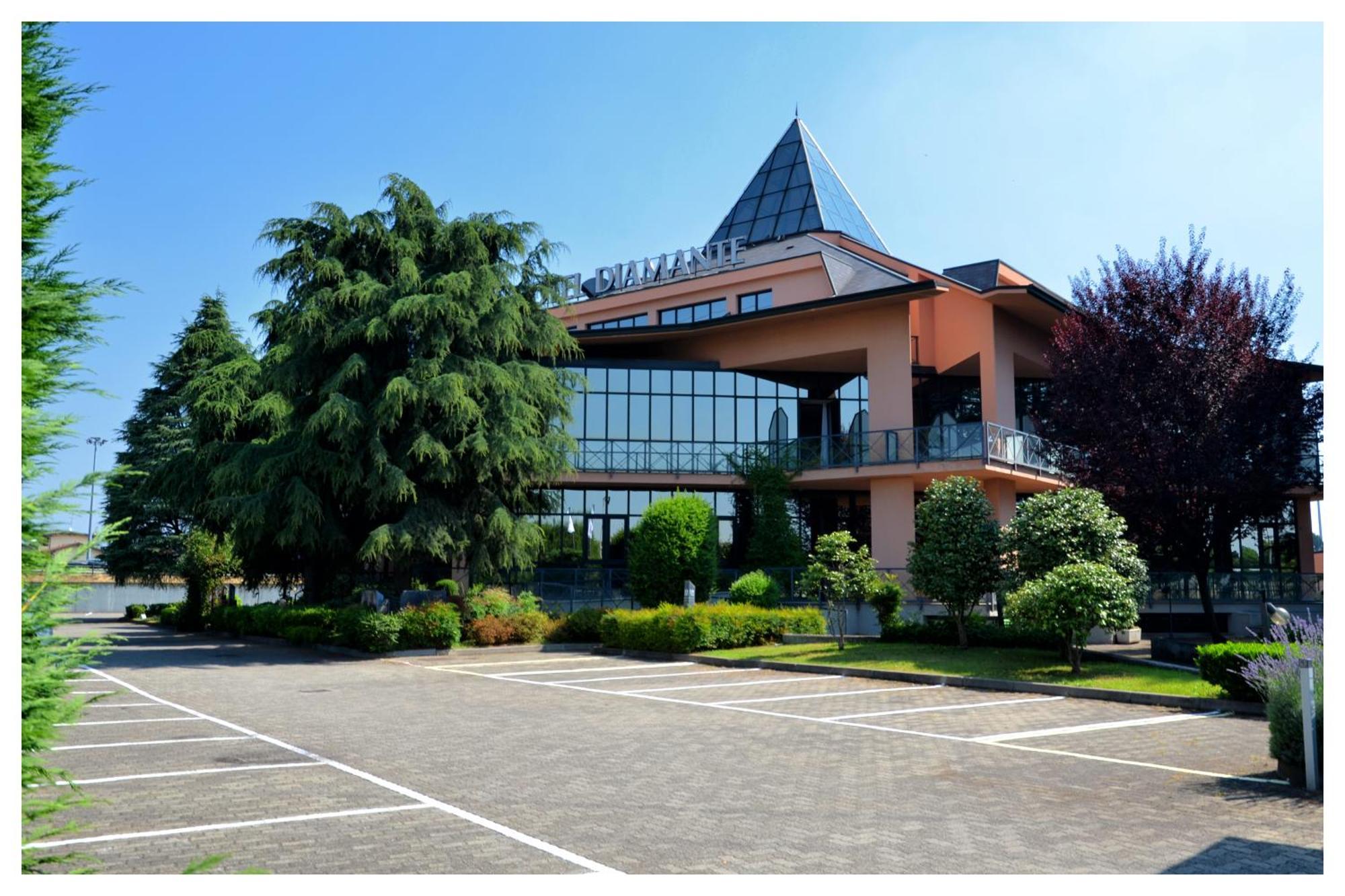 Hotel Diamante Corbetta Exterior photo
