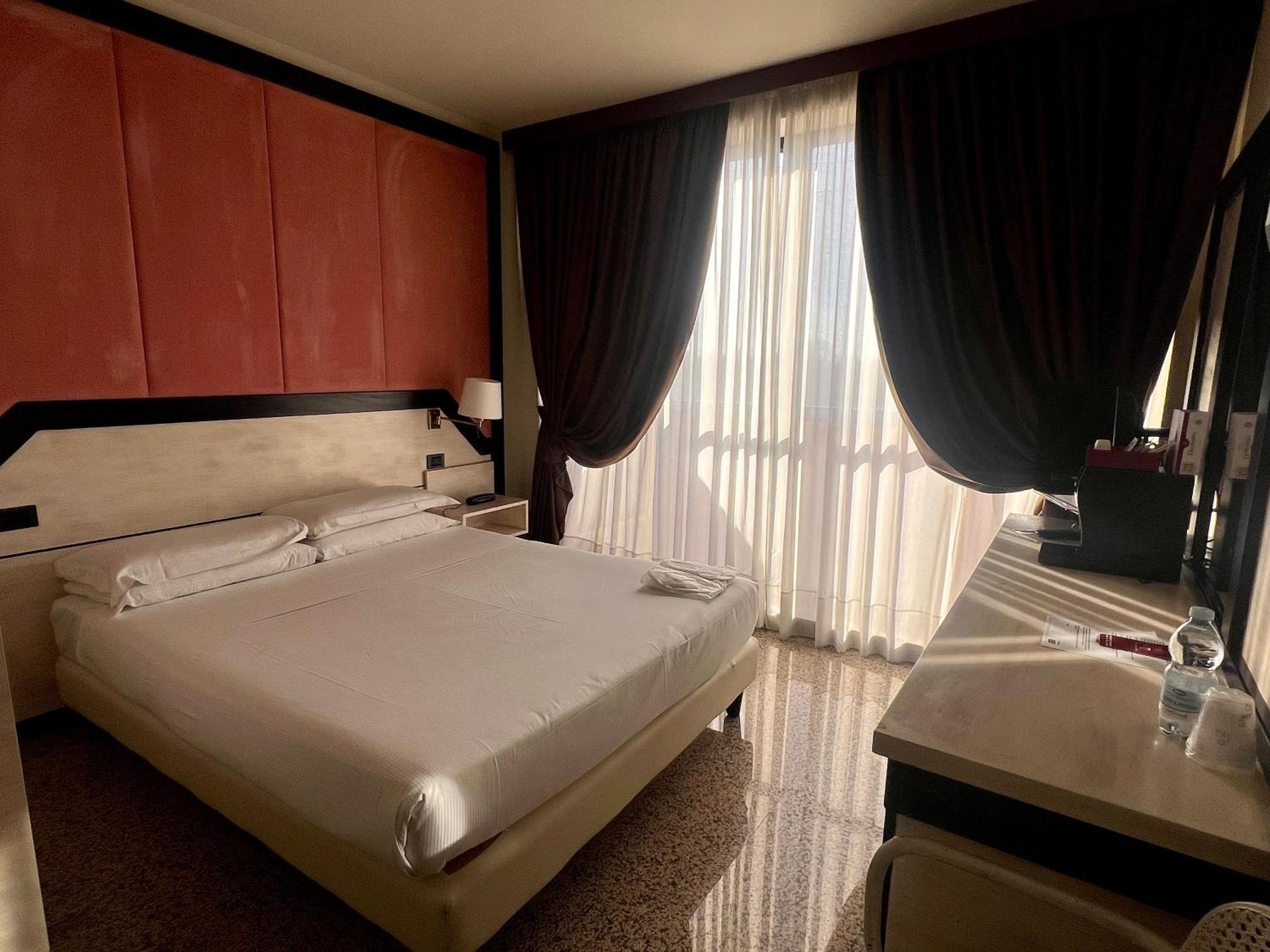 Hotel Diamante Corbetta Exterior photo