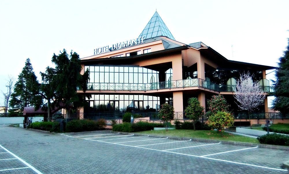 Hotel Diamante Corbetta Exterior photo
